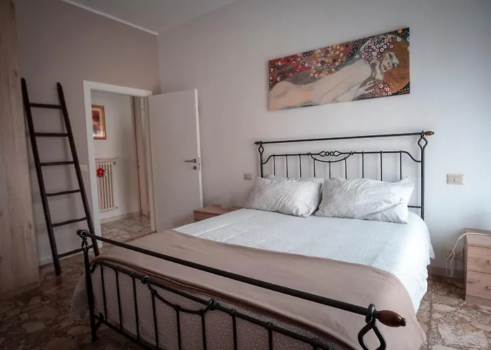 Bed and Breakfast Civico 8 - 4*